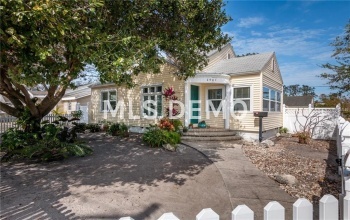 3901 1ST AVENUE N, ST PETERSBURG, Florida 33713, 3 Bedrooms Bedrooms, 5 Rooms Rooms,1 BathroomBathrooms,Residential,For sale,1ST,U7845687