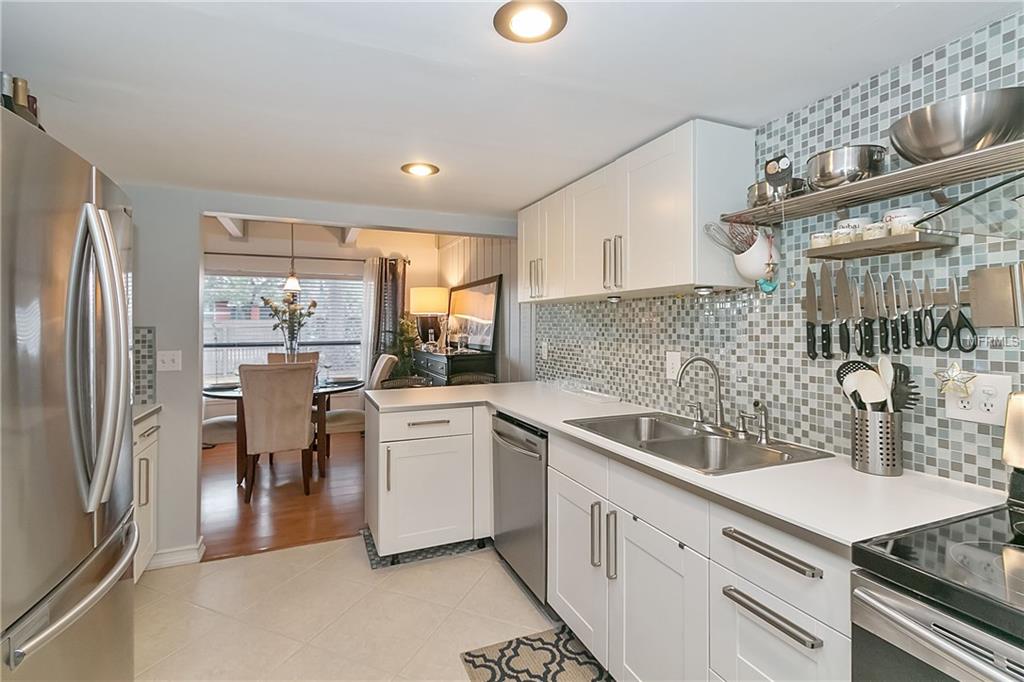 5301 JASMINE CREEK LN, ORLANDO, Florida 32811, 3 Bedrooms Bedrooms, 6 Rooms Rooms,2 BathroomsBathrooms,Residential,For sale,JASMINE CREEK LN,O5560039