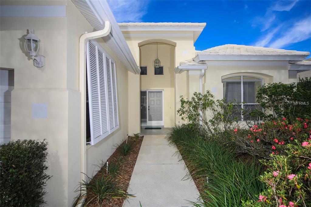 6525 BERKSHIRE PLACE, UNIVERSITY PARK, Florida 34201, 3 Bedrooms Bedrooms, 7 Rooms Rooms,2 BathroomsBathrooms,Residential,For sale,BERKSHIRE,A4209166