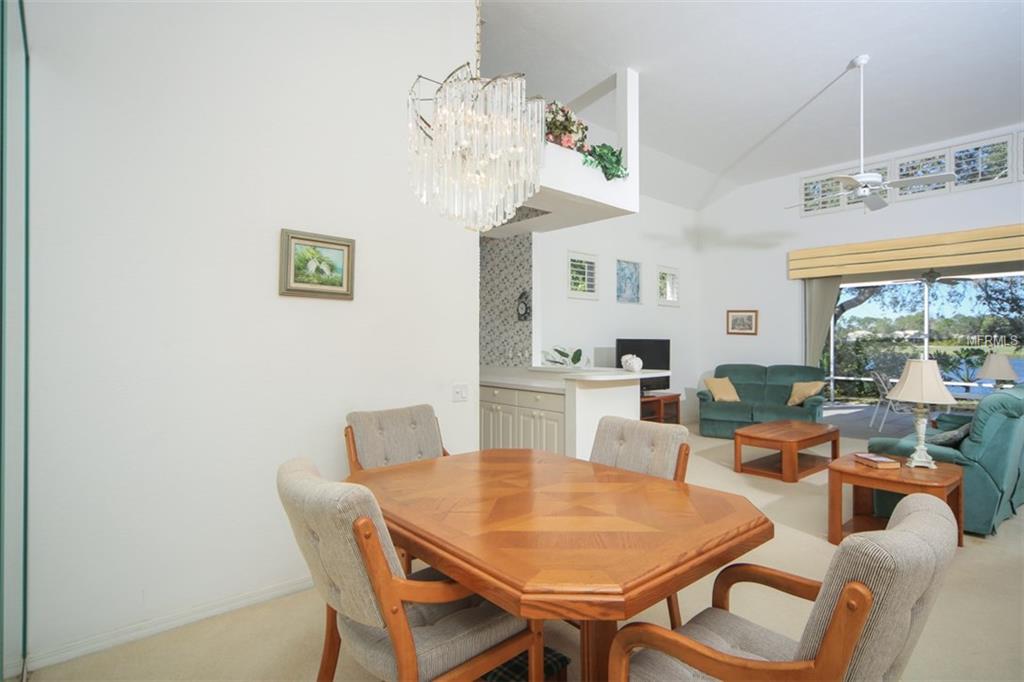 6525 BERKSHIRE PLACE, UNIVERSITY PARK, Florida 34201, 3 Bedrooms Bedrooms, 7 Rooms Rooms,2 BathroomsBathrooms,Residential,For sale,BERKSHIRE,A4209166