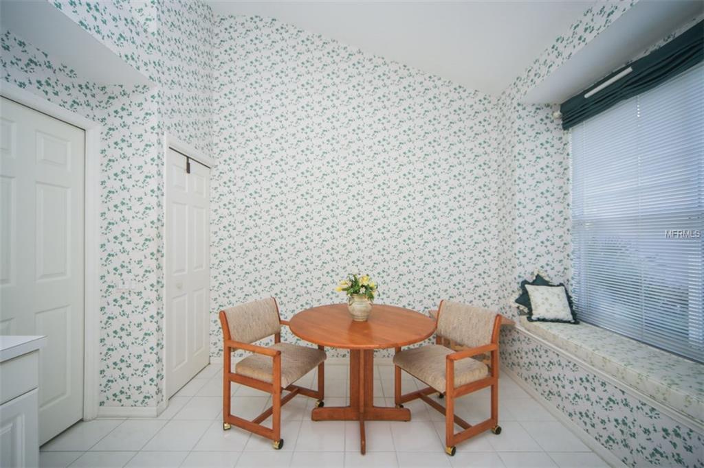 6525 BERKSHIRE PLACE, UNIVERSITY PARK, Florida 34201, 3 Bedrooms Bedrooms, 7 Rooms Rooms,2 BathroomsBathrooms,Residential,For sale,BERKSHIRE,A4209166