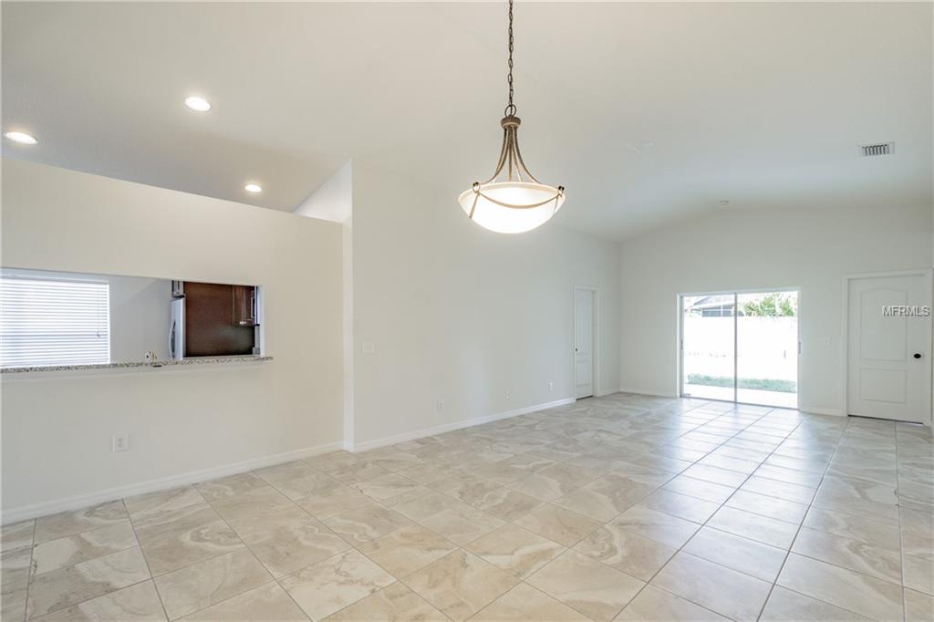 7604 WILTSHIRE PARK PLACE, APOLLO BEACH, Florida 33572, 4 Bedrooms Bedrooms, 8 Rooms Rooms,2 BathroomsBathrooms,Residential,For sale,WILTSHIRE PARK,U7847136