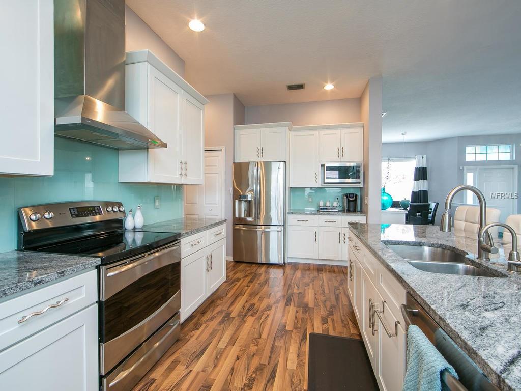 6106 42ND STREET CIRCLE E, BRADENTON, Florida 34203, 3 Bedrooms Bedrooms, 5 Rooms Rooms,2 BathroomsBathrooms,Residential,For sale,42ND STREET,A4209855