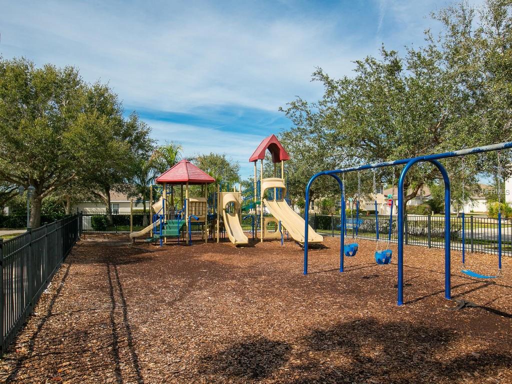 6106 42ND STREET CIRCLE E, BRADENTON, Florida 34203, 3 Bedrooms Bedrooms, 5 Rooms Rooms,2 BathroomsBathrooms,Residential,For sale,42ND STREET,A4209855