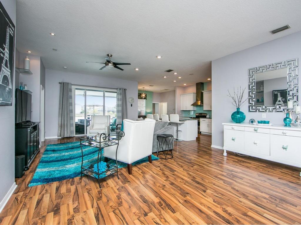 6106 42ND STREET CIRCLE E, BRADENTON, Florida 34203, 3 Bedrooms Bedrooms, 5 Rooms Rooms,2 BathroomsBathrooms,Residential,For sale,42ND STREET,A4209855