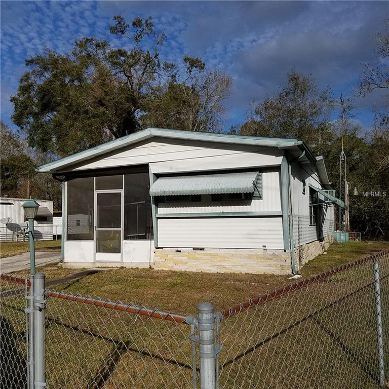 126 TWIN LAKES CIRCLE, LAKELAND, Florida 33815, 2 Bedrooms Bedrooms, 4 Rooms Rooms,1 BathroomBathrooms,Residential,For sale,TWIN LAKES,L4725527