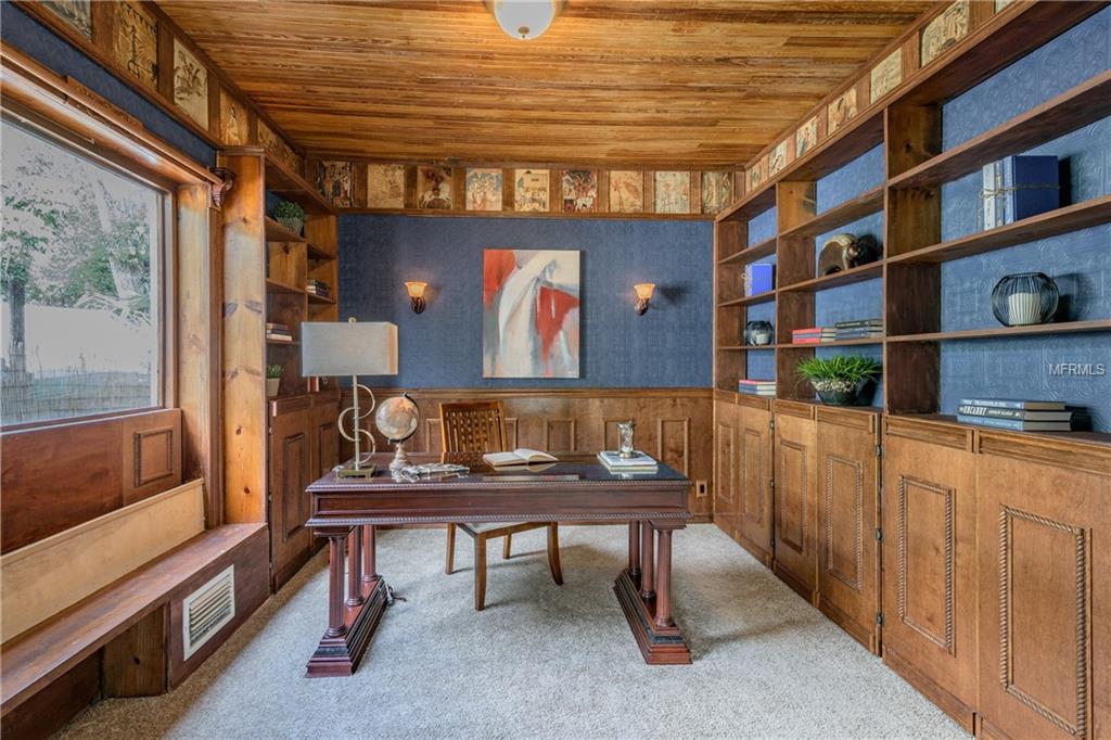 945 11TH STREET N, ST PETERSBURG, Florida 33705, 6 Bedrooms Bedrooms, 6 Rooms Rooms,3 BathroomsBathrooms,Residential,For sale,11TH,U7832608