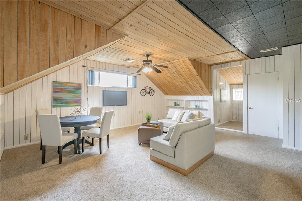 945 11TH STREET N, ST PETERSBURG, Florida 33705, 6 Bedrooms Bedrooms, 6 Rooms Rooms,3 BathroomsBathrooms,Residential,For sale,11TH,U7832608