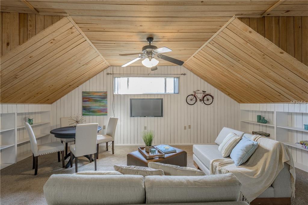 945 11TH STREET N, ST PETERSBURG, Florida 33705, 6 Bedrooms Bedrooms, 6 Rooms Rooms,3 BathroomsBathrooms,Residential,For sale,11TH,U7832608