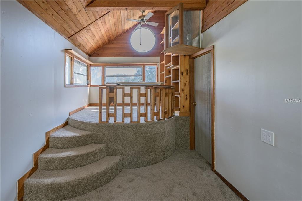 945 11TH STREET N, ST PETERSBURG, Florida 33705, 6 Bedrooms Bedrooms, 6 Rooms Rooms,3 BathroomsBathrooms,Residential,For sale,11TH,U7832608