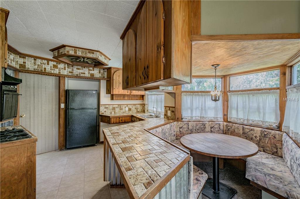 945 11TH STREET N, ST PETERSBURG, Florida 33705, 6 Bedrooms Bedrooms, 6 Rooms Rooms,3 BathroomsBathrooms,Residential,For sale,11TH,U7832608