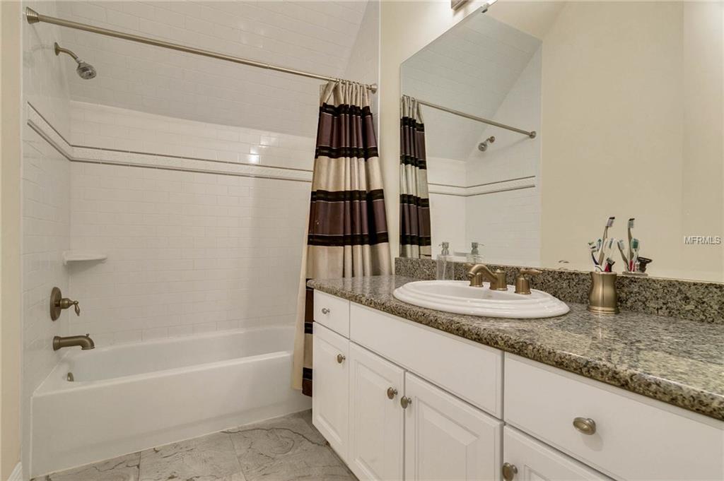 384 RACCOON STREET, LAKE MARY, Florida 32746, 6 Bedrooms Bedrooms, 11 Rooms Rooms,5 BathroomsBathrooms,Residential,For sale,RACCOON,O5541341