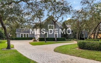 384 RACCOON STREET, LAKE MARY, Florida 32746, 6 Bedrooms Bedrooms, 11 Rooms Rooms,5 BathroomsBathrooms,Residential,For sale,RACCOON,O5541341