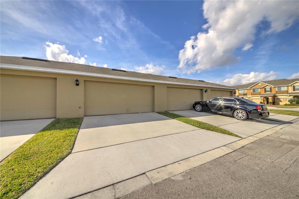 1182 HONEY BLOSSOM DRIVE, ORLANDO, Florida 32824, 3 Bedrooms Bedrooms, 5 Rooms Rooms,2 BathroomsBathrooms,Residential,For sale,HONEY BLOSSOM,E2205549