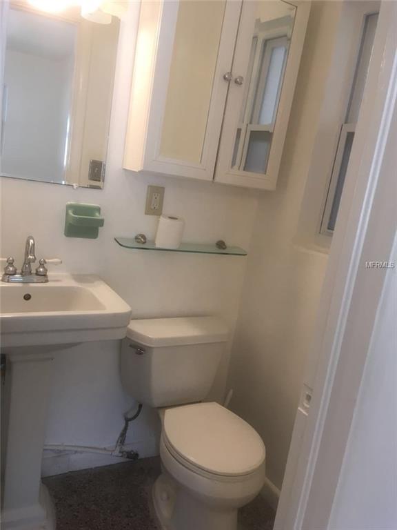 900 MALONE DRIVE, ORLANDO, Florida 32810, 3 Bedrooms Bedrooms, 6 Rooms Rooms,2 BathroomsBathrooms,Residential,For sale,MALONE,S4855768