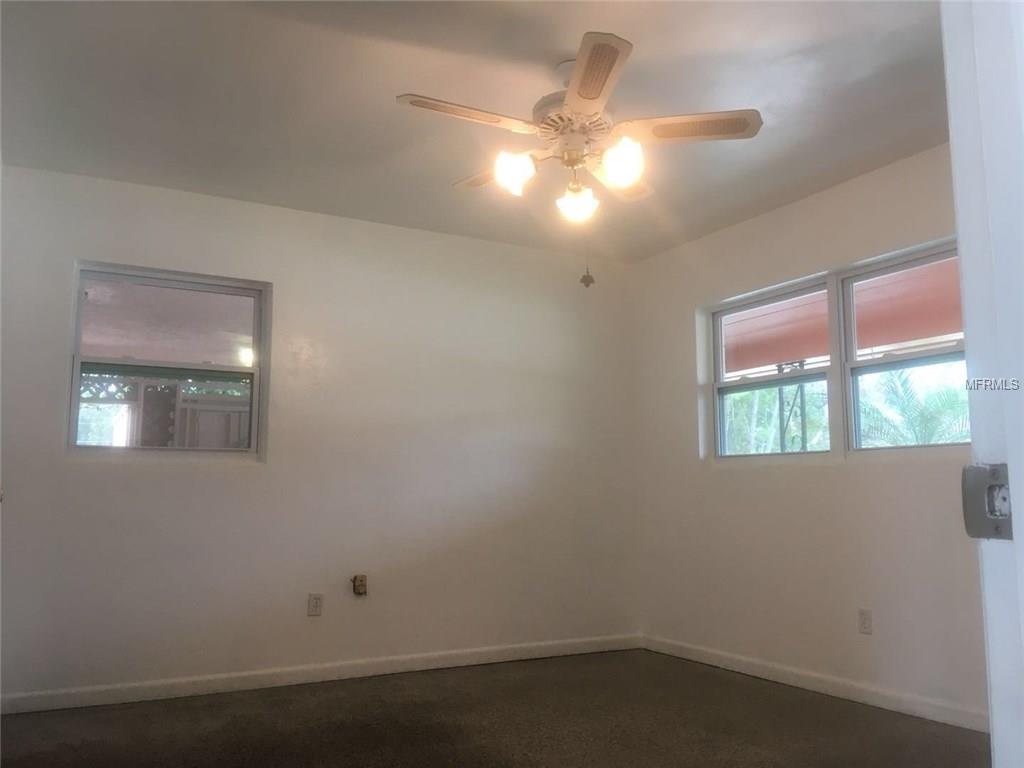 900 MALONE DRIVE, ORLANDO, Florida 32810, 3 Bedrooms Bedrooms, 6 Rooms Rooms,2 BathroomsBathrooms,Residential,For sale,MALONE,S4855768