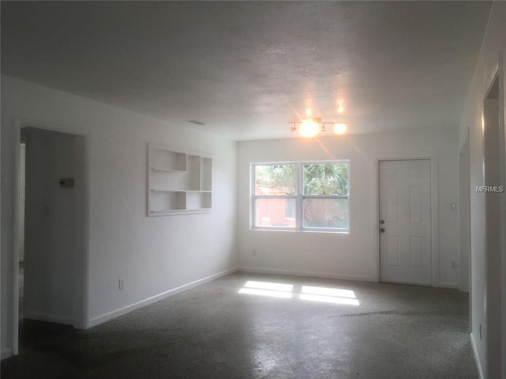 900 MALONE DRIVE, ORLANDO, Florida 32810, 3 Bedrooms Bedrooms, 6 Rooms Rooms,2 BathroomsBathrooms,Residential,For sale,MALONE,S4855768