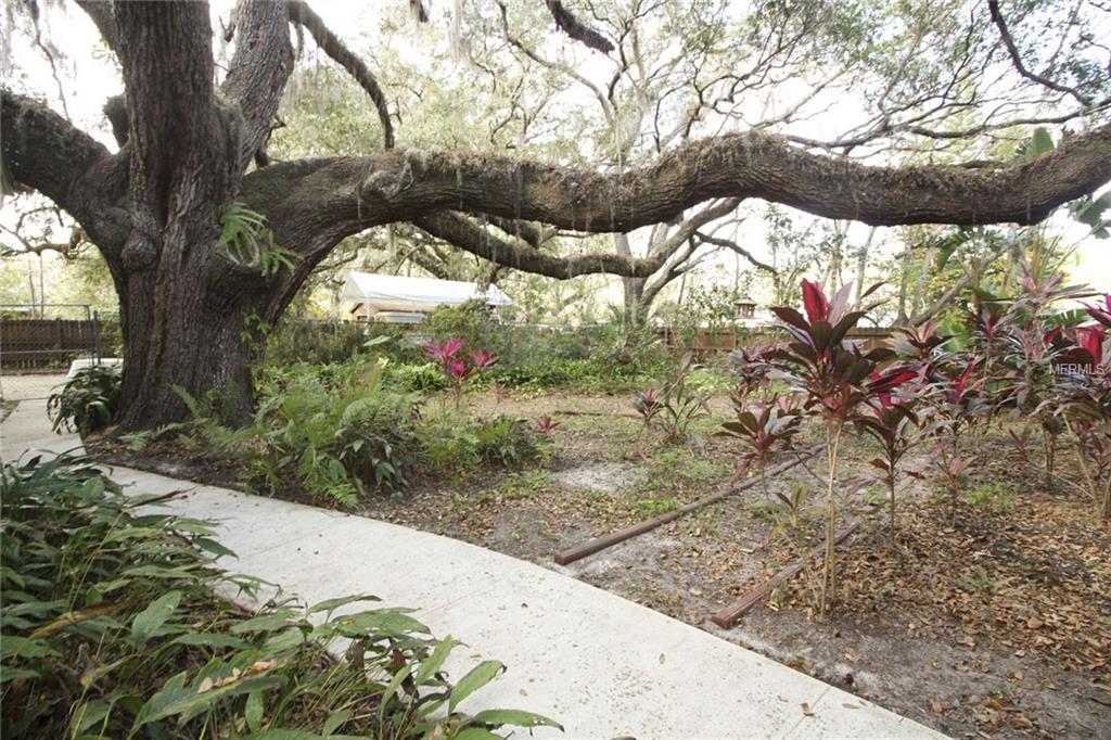 808 CLINTON STREET, SANFORD, Florida 32771, 4 Bedrooms Bedrooms, 10 Rooms Rooms,2 BathroomsBathrooms,Residential,For sale,CLINTON,O5557046