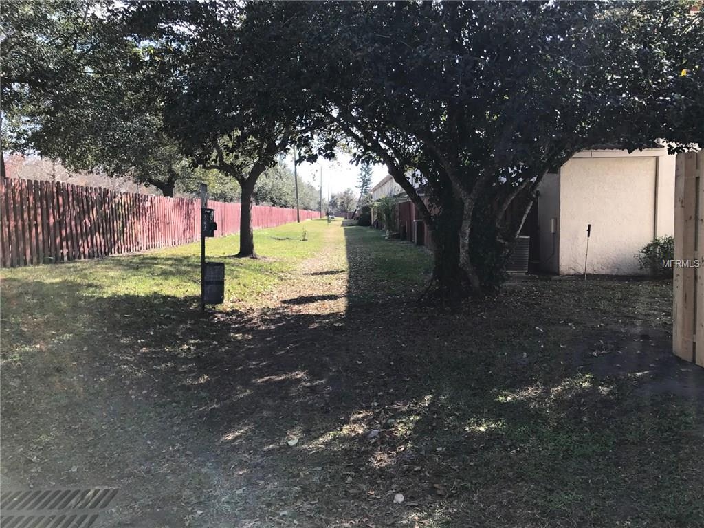 1621 SHADY RIDGE COURT, ORLANDO, Florida 32807, 2 Bedrooms Bedrooms, 6 Rooms Rooms,2 BathroomsBathrooms,Residential,For sale,SHADY RIDGE,O5559453