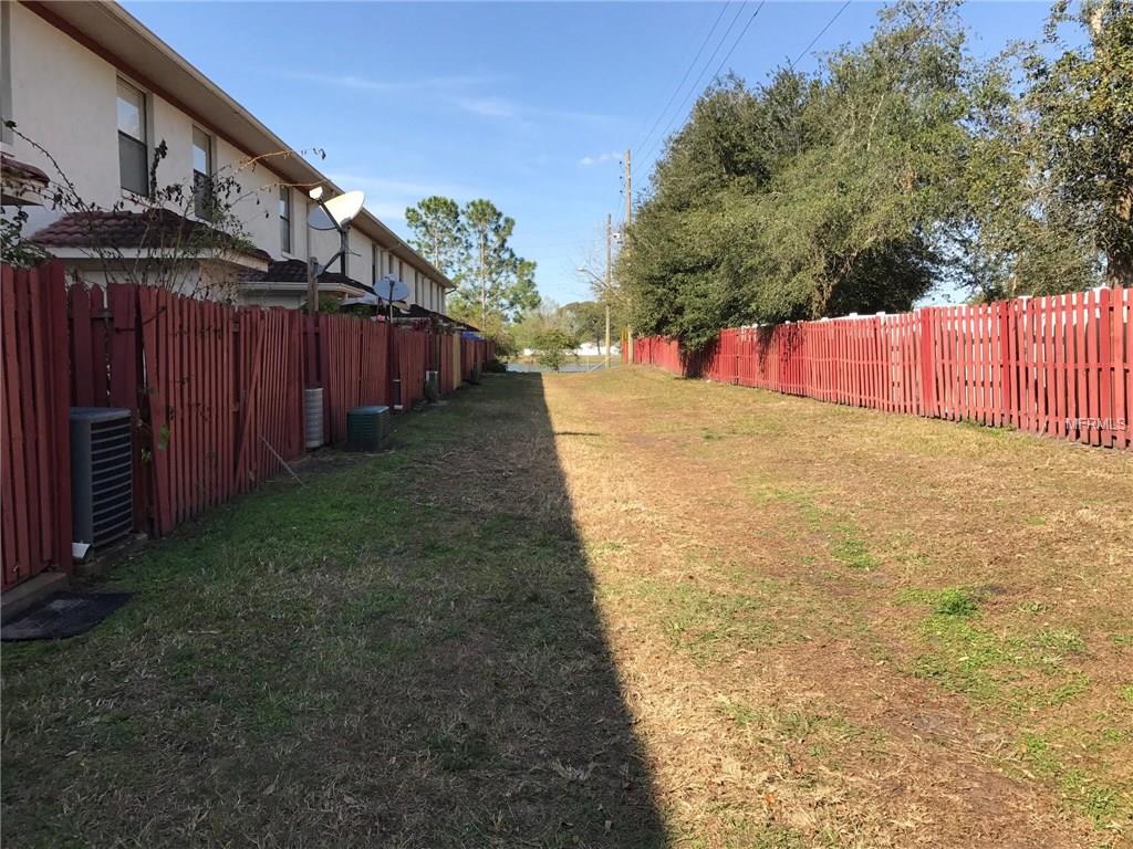 1621 SHADY RIDGE COURT, ORLANDO, Florida 32807, 2 Bedrooms Bedrooms, 6 Rooms Rooms,2 BathroomsBathrooms,Residential,For sale,SHADY RIDGE,O5559453