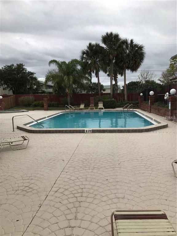 1621 SHADY RIDGE COURT, ORLANDO, Florida 32807, 2 Bedrooms Bedrooms, 6 Rooms Rooms,2 BathroomsBathrooms,Residential,For sale,SHADY RIDGE,O5559453