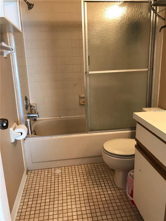 1621 SHADY RIDGE COURT, ORLANDO, Florida 32807, 2 Bedrooms Bedrooms, 6 Rooms Rooms,2 BathroomsBathrooms,Residential,For sale,SHADY RIDGE,O5559453