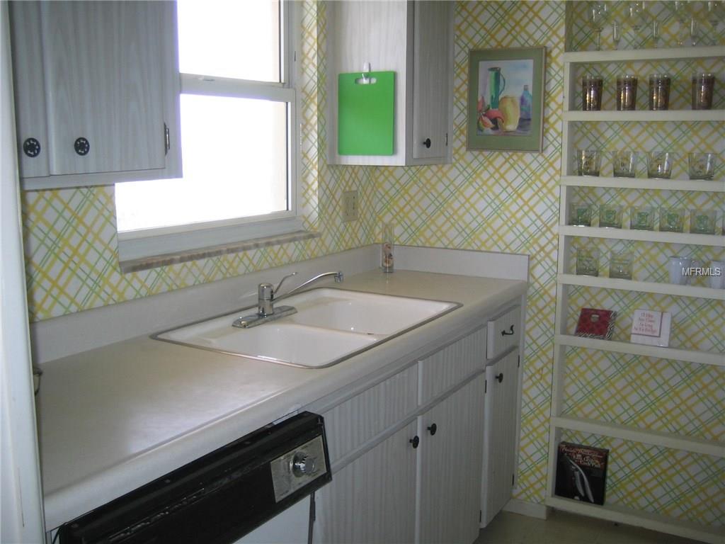 1255 TARPON CENTER, VENICE, Florida 34285, 2 Bedrooms Bedrooms, 3 Rooms Rooms,2 BathroomsBathrooms,Residential,For sale,TARPON CENTER,N5914911