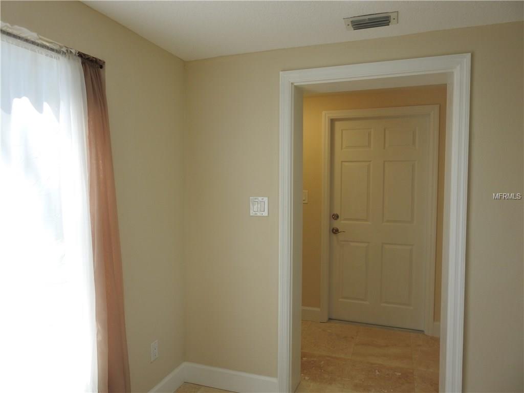 267 WOOD LAKE DRIVE, MAITLAND, Florida 32751, 3 Bedrooms Bedrooms, 5 Rooms Rooms,2 BathroomsBathrooms,Residential,For sale,WOOD LAKE,V4721628