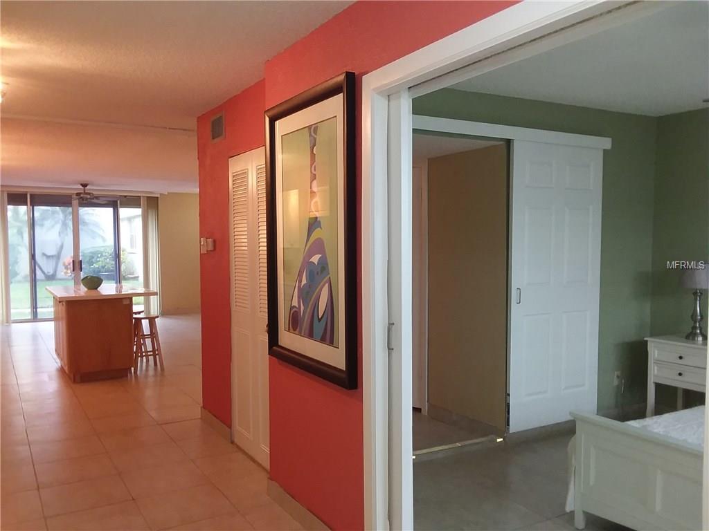4890 BAY STREET NE, ST PETERSBURG, Florida 33703, 1 Bedroom Bedrooms, 4 Rooms Rooms,1 BathroomBathrooms,Residential,For sale,BAY,U7843237