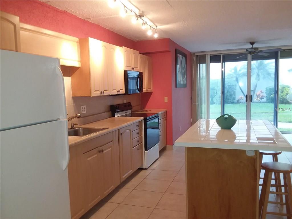 4890 BAY STREET NE, ST PETERSBURG, Florida 33703, 1 Bedroom Bedrooms, 4 Rooms Rooms,1 BathroomBathrooms,Residential,For sale,BAY,U7843237