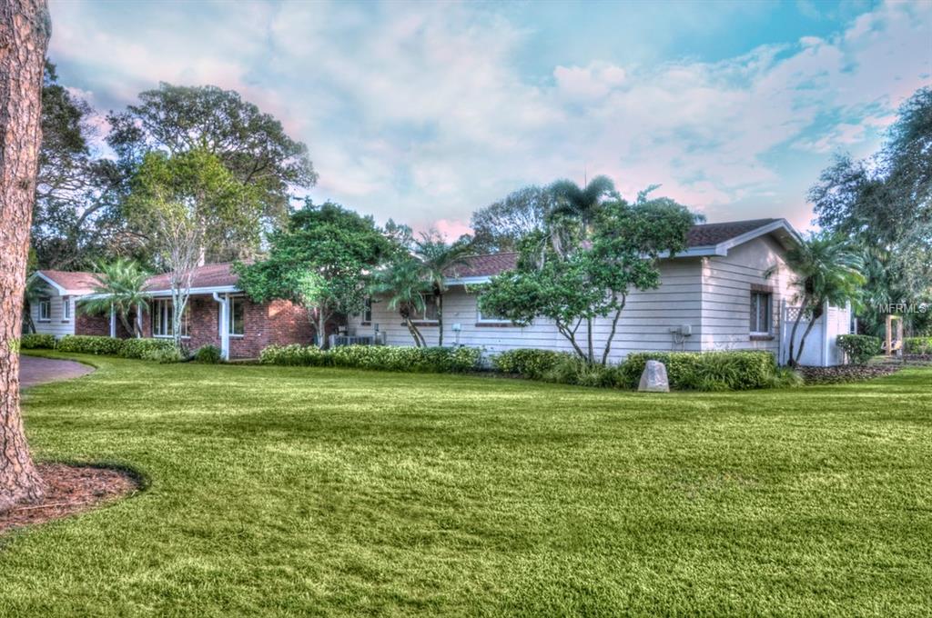 2035 BELLEAIR ROAD, CLEARWATER, Florida 33764, 4 Bedrooms Bedrooms, 12 Rooms Rooms,4 BathroomsBathrooms,Residential,For sale,BELLEAIR,U7843920