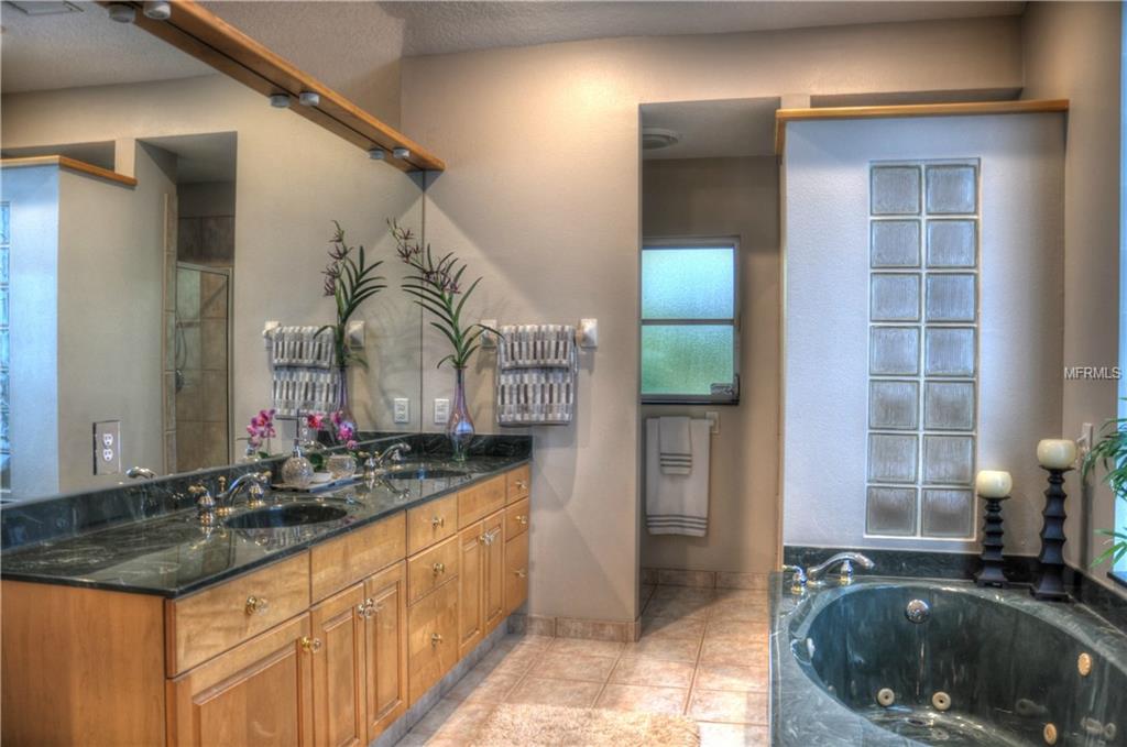 2035 BELLEAIR ROAD, CLEARWATER, Florida 33764, 4 Bedrooms Bedrooms, 12 Rooms Rooms,4 BathroomsBathrooms,Residential,For sale,BELLEAIR,U7843920