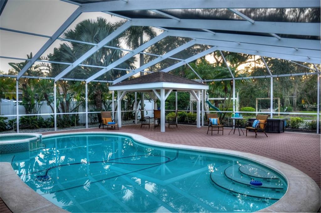 2035 BELLEAIR ROAD, CLEARWATER, Florida 33764, 4 Bedrooms Bedrooms, 12 Rooms Rooms,4 BathroomsBathrooms,Residential,For sale,BELLEAIR,U7843920