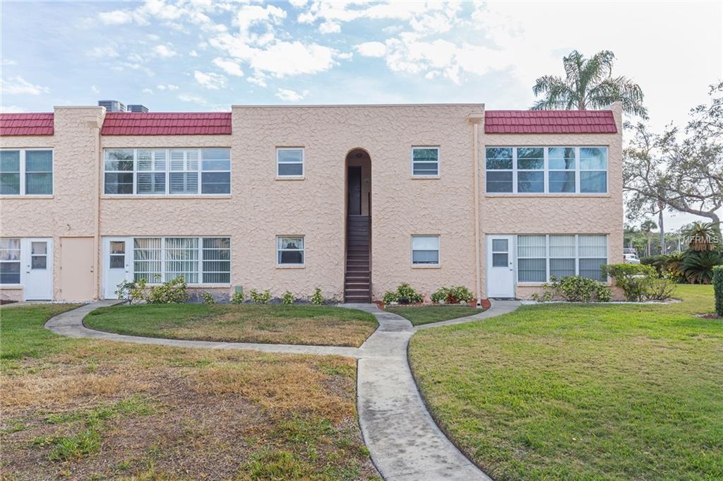 205 BUTTONWOOD CIRCLE, SEMINOLE, Florida 33777, 2 Bedrooms Bedrooms, 4 Rooms Rooms,2 BathroomsBathrooms,Residential,For sale,BUTTONWOOD,U7845693