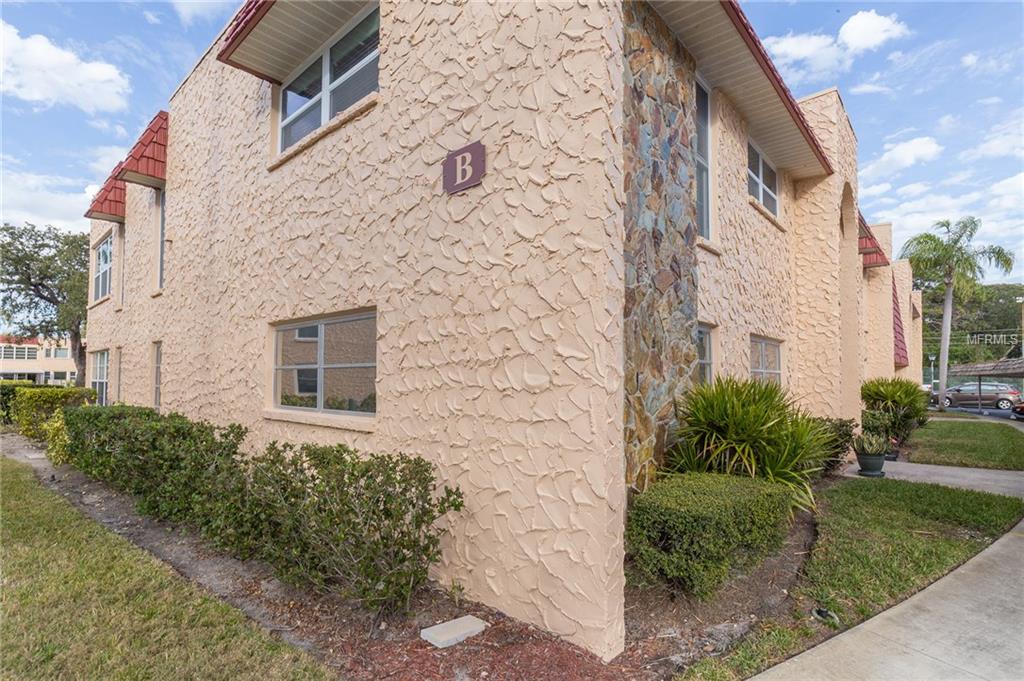 205 BUTTONWOOD CIRCLE, SEMINOLE, Florida 33777, 2 Bedrooms Bedrooms, 4 Rooms Rooms,2 BathroomsBathrooms,Residential,For sale,BUTTONWOOD,U7845693