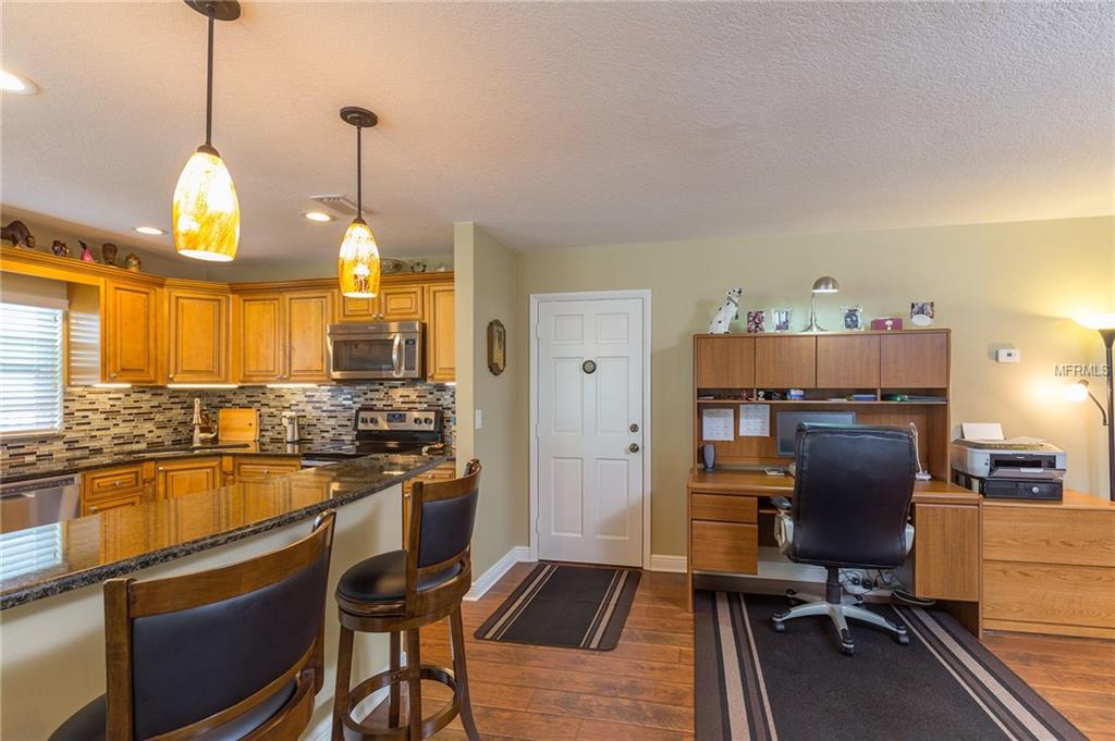 205 BUTTONWOOD CIRCLE, SEMINOLE, Florida 33777, 2 Bedrooms Bedrooms, 4 Rooms Rooms,2 BathroomsBathrooms,Residential,For sale,BUTTONWOOD,U7845693