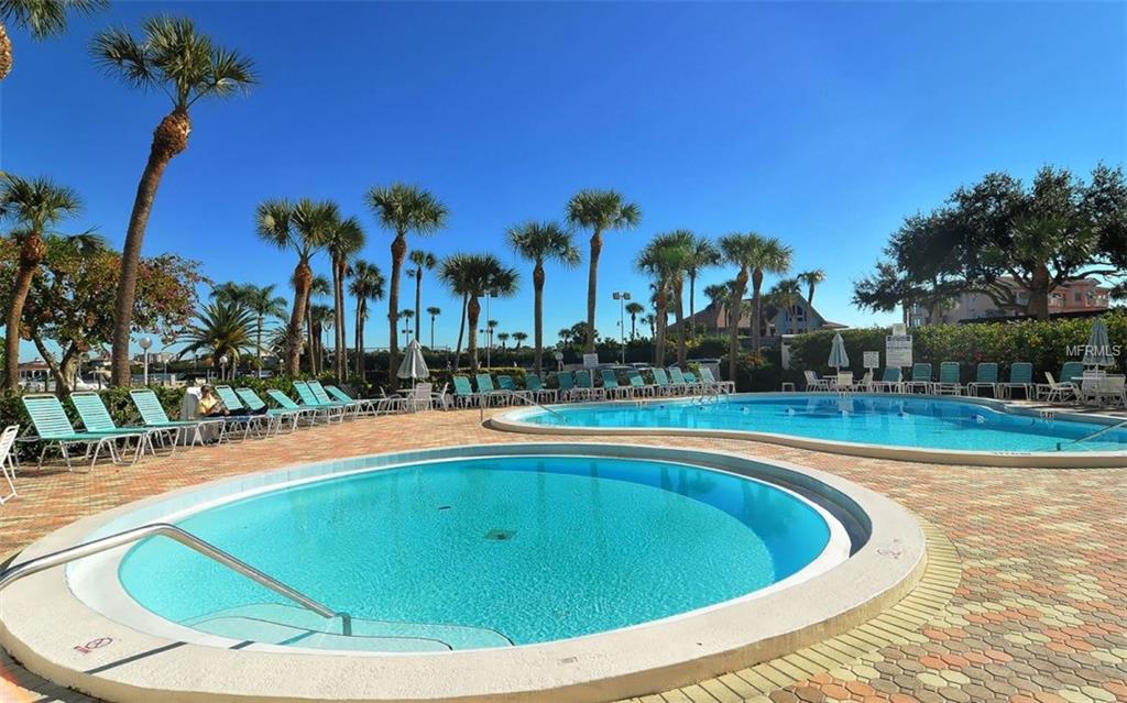 5855 MIDNIGHT PASS ROAD, SARASOTA, Florida 34242, 2 Bedrooms Bedrooms, 5 Rooms Rooms,2 BathroomsBathrooms,Residential,For sale,MIDNIGHT PASS,A4187298