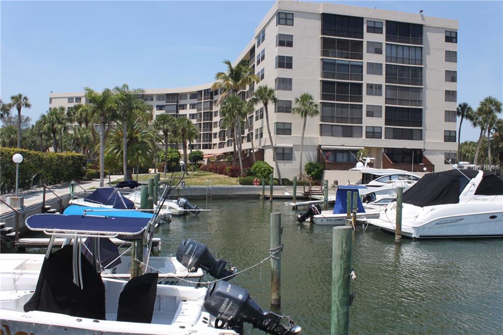 5855 MIDNIGHT PASS ROAD, SARASOTA, Florida 34242, 2 Bedrooms Bedrooms, 5 Rooms Rooms,2 BathroomsBathrooms,Residential,For sale,MIDNIGHT PASS,A4187298