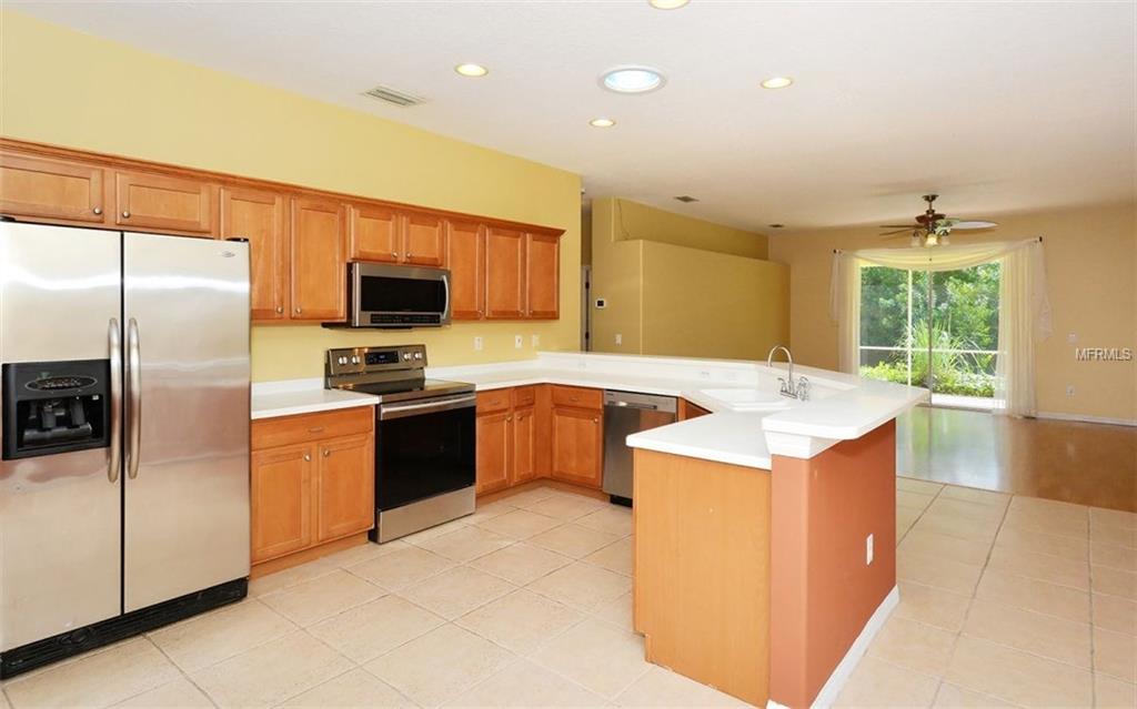 7439 RIDGE ROAD, SARASOTA, Florida 34238, 4 Bedrooms Bedrooms, 11 Rooms Rooms,2 BathroomsBathrooms,Residential,For sale,RIDGE,A4193782