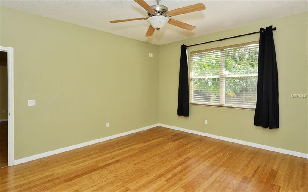 7439 RIDGE ROAD, SARASOTA, Florida 34238, 4 Bedrooms Bedrooms, 11 Rooms Rooms,2 BathroomsBathrooms,Residential,For sale,RIDGE,A4193782