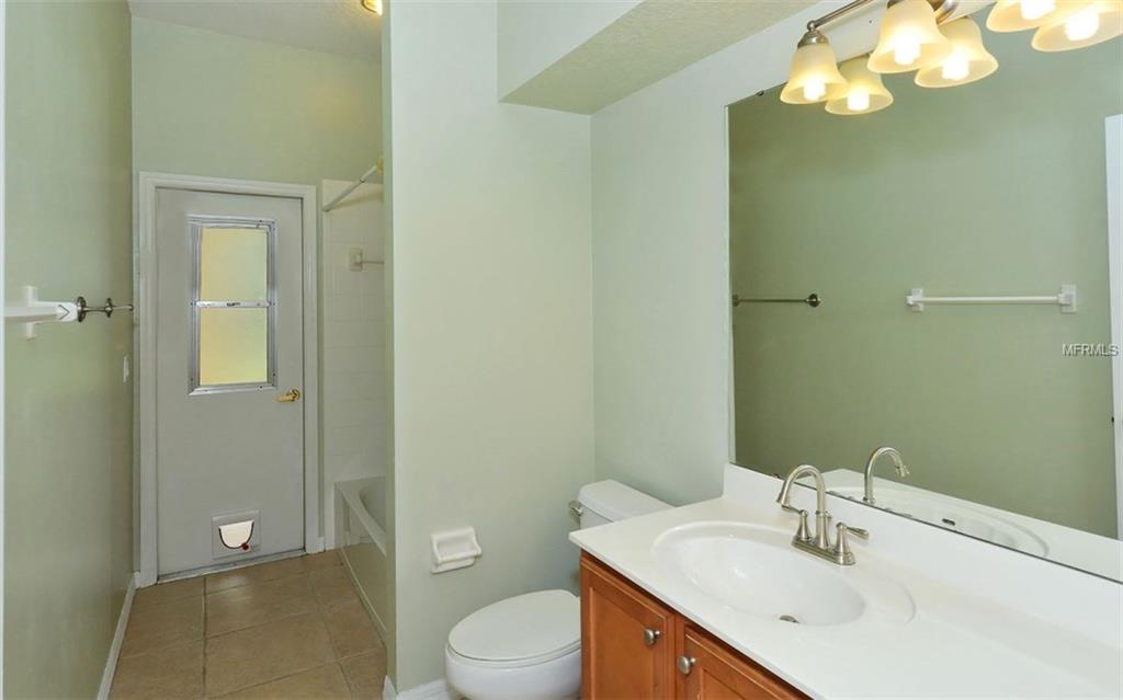 7439 RIDGE ROAD, SARASOTA, Florida 34238, 4 Bedrooms Bedrooms, 11 Rooms Rooms,2 BathroomsBathrooms,Residential,For sale,RIDGE,A4193782