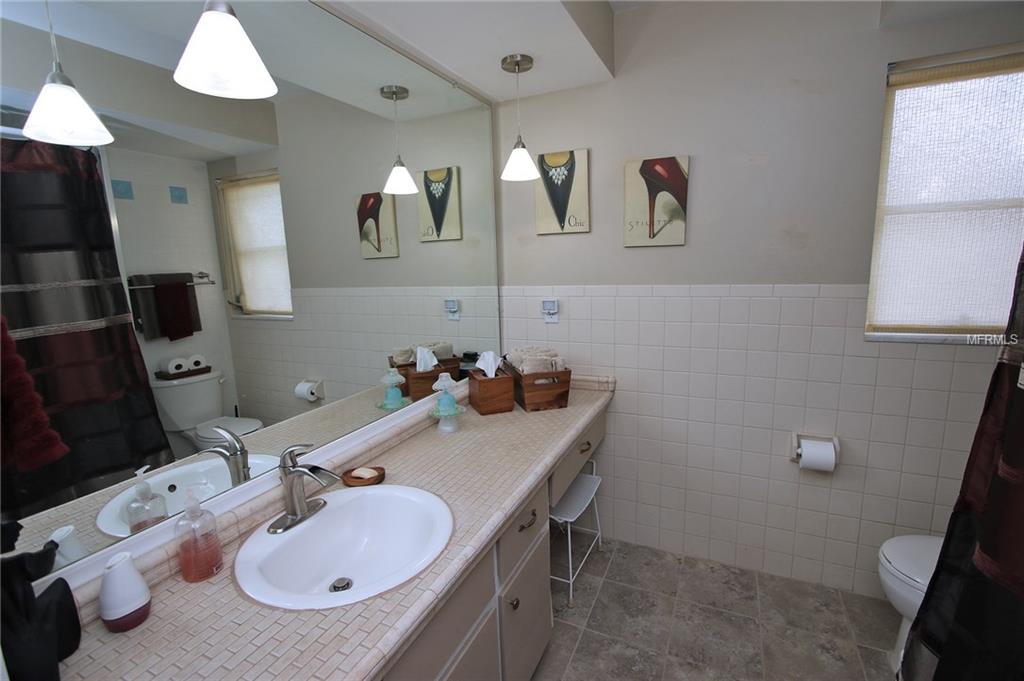 6463 1ST AVENUE N, ST PETERSBURG, Florida 33710, 3 Bedrooms Bedrooms, 8 Rooms Rooms,2 BathroomsBathrooms,Residential,For sale,1ST,T2908656