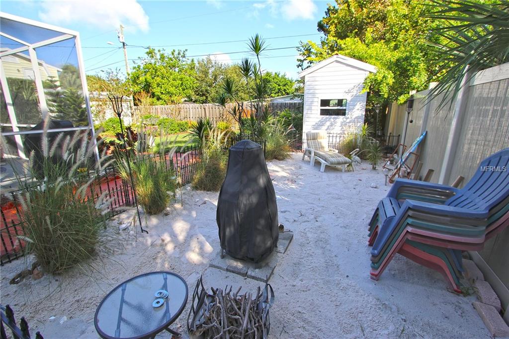 6463 1ST AVENUE N, ST PETERSBURG, Florida 33710, 3 Bedrooms Bedrooms, 8 Rooms Rooms,2 BathroomsBathrooms,Residential,For sale,1ST,T2908656