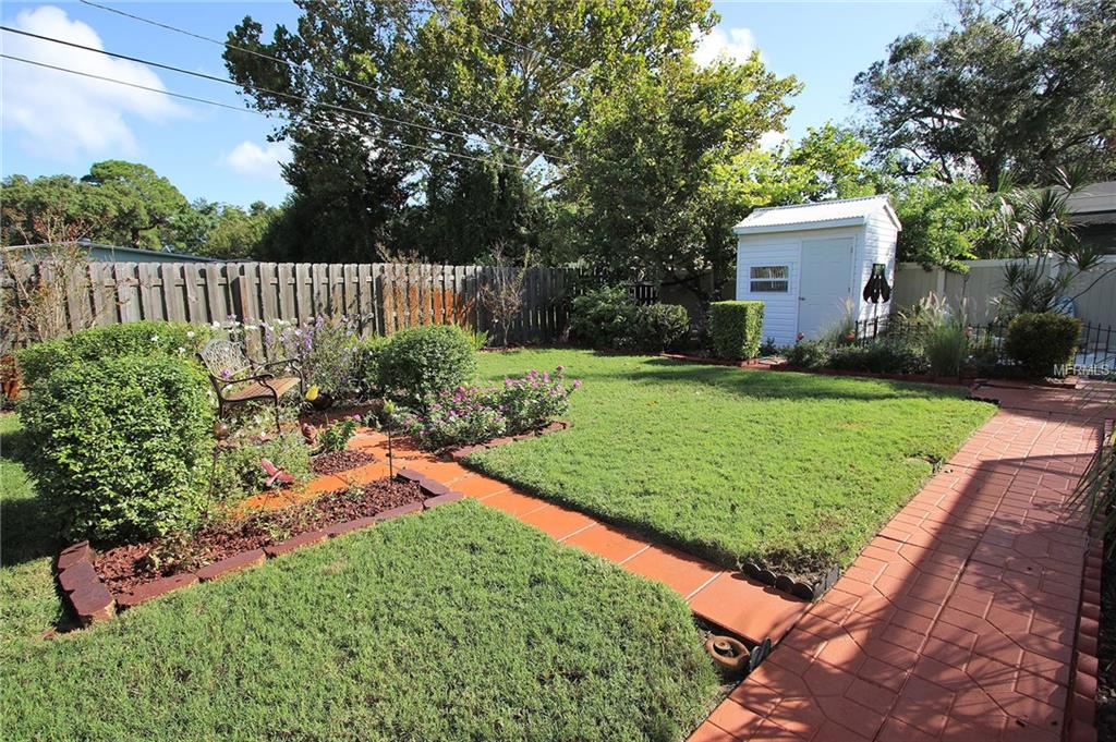 6463 1ST AVENUE N, ST PETERSBURG, Florida 33710, 3 Bedrooms Bedrooms, 8 Rooms Rooms,2 BathroomsBathrooms,Residential,For sale,1ST,T2908656