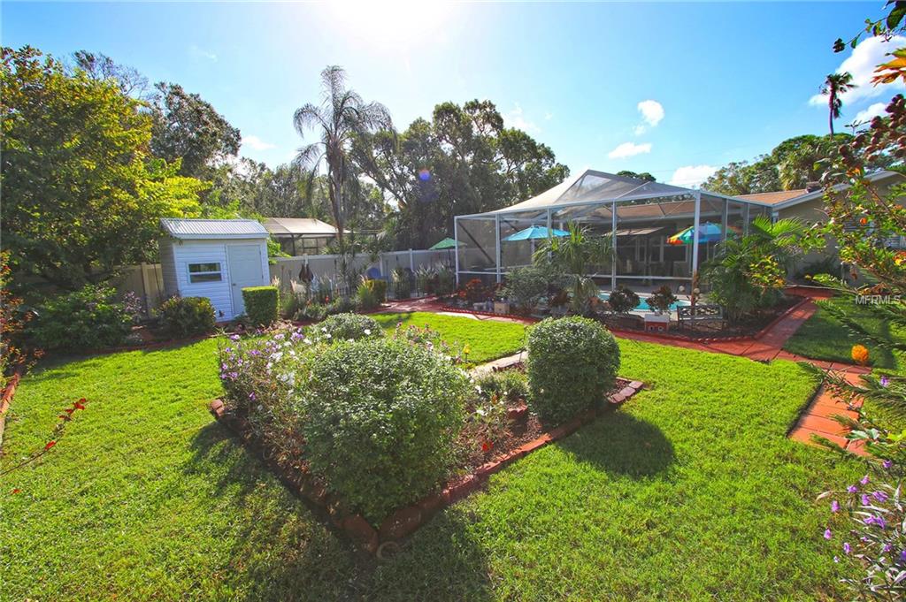 6463 1ST AVENUE N, ST PETERSBURG, Florida 33710, 3 Bedrooms Bedrooms, 8 Rooms Rooms,2 BathroomsBathrooms,Residential,For sale,1ST,T2908656