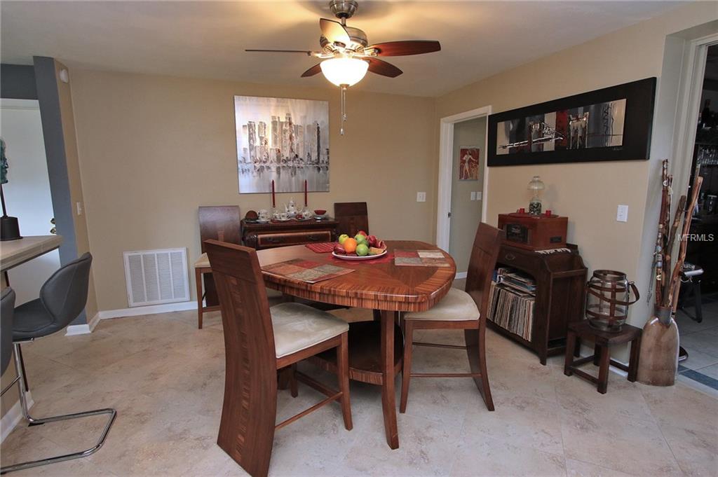 6463 1ST AVENUE N, ST PETERSBURG, Florida 33710, 3 Bedrooms Bedrooms, 8 Rooms Rooms,2 BathroomsBathrooms,Residential,For sale,1ST,T2908656