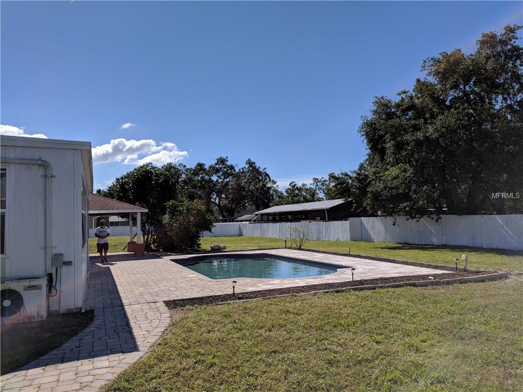 12933 114TH AVENUE N, LARGO, Florida 33774, 4 Bedrooms Bedrooms, 8 Rooms Rooms,2 BathroomsBathrooms,Residential,For sale,114TH,T2911974