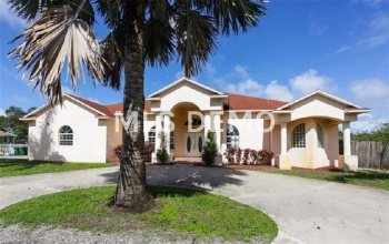 12933 114TH AVENUE N, LARGO, Florida 33774, 4 Bedrooms Bedrooms, 8 Rooms Rooms,2 BathroomsBathrooms,Residential,For sale,114TH,T2911974