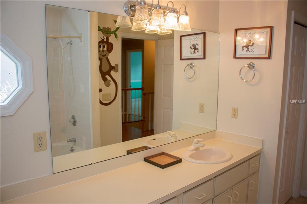 1010 S LAKE MARIAM DRIVE, WINTER HAVEN, Florida 33884, 4 Bedrooms Bedrooms, 8 Rooms Rooms,2 BathroomsBathrooms,Residential,For sale,LAKE MARIAM,P4718174