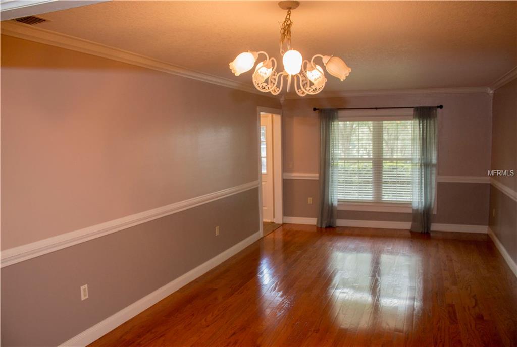 1010 S LAKE MARIAM DRIVE, WINTER HAVEN, Florida 33884, 4 Bedrooms Bedrooms, 8 Rooms Rooms,2 BathroomsBathrooms,Residential,For sale,LAKE MARIAM,P4718174